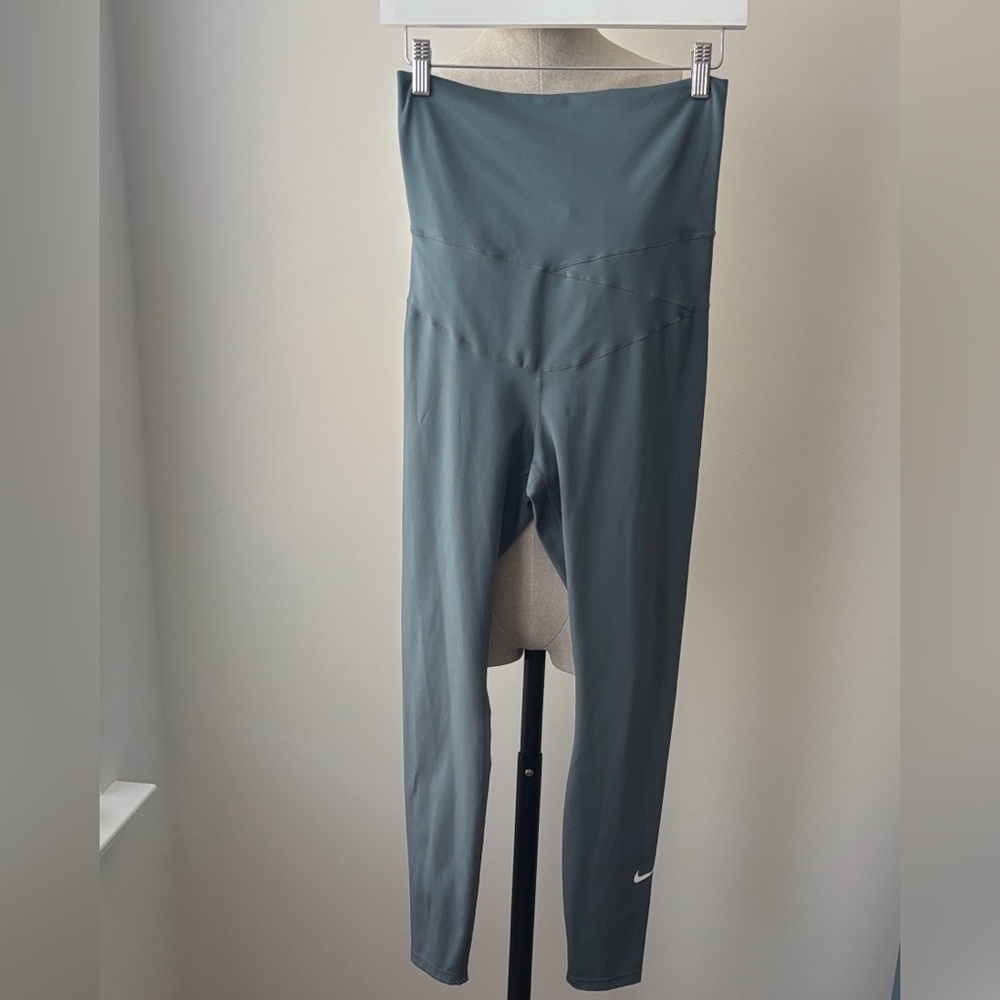 Nike Maternity Leggings Women’s Sz Medium Mint Dri Fit High-Waisted Full Length